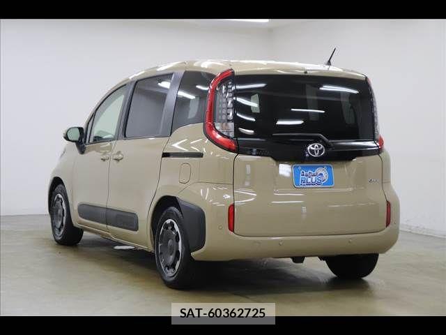 Toyota SIENTA 2024-12 8745864-19