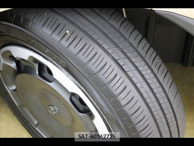 Toyota SIENTA 2024-12 8745864-23