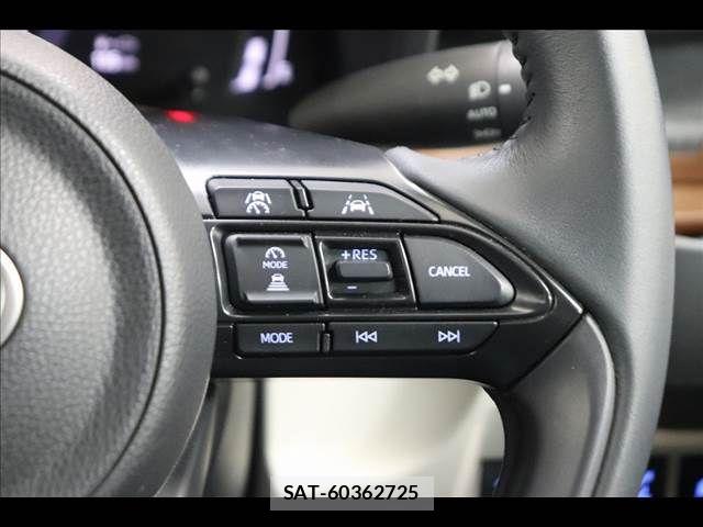 Toyota SIENTA 2024-12 8745864-6