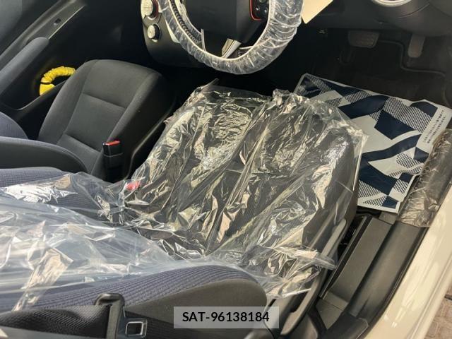Toyota SIENTA 2016-08 8745882-15