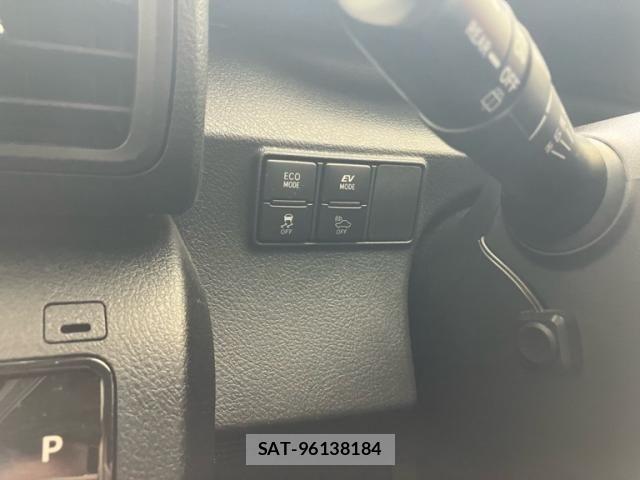 Toyota SIENTA 2016-08 8745882-19
