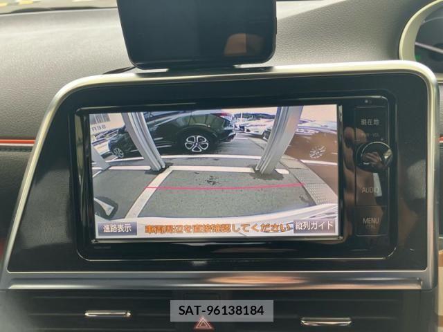 Toyota SIENTA 2016-08 8745882-21