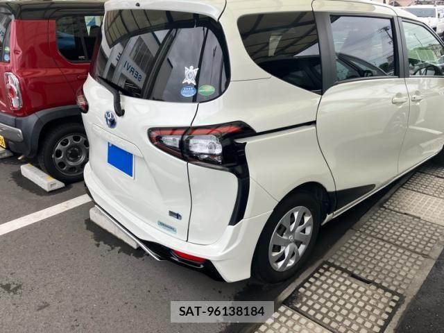 Toyota SIENTA 2016-08 8745882-4
