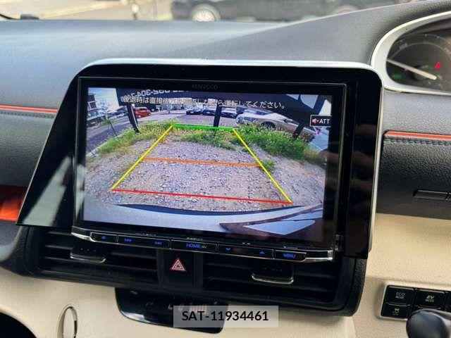 Toyota SIENTA 2015-11 8745884-5