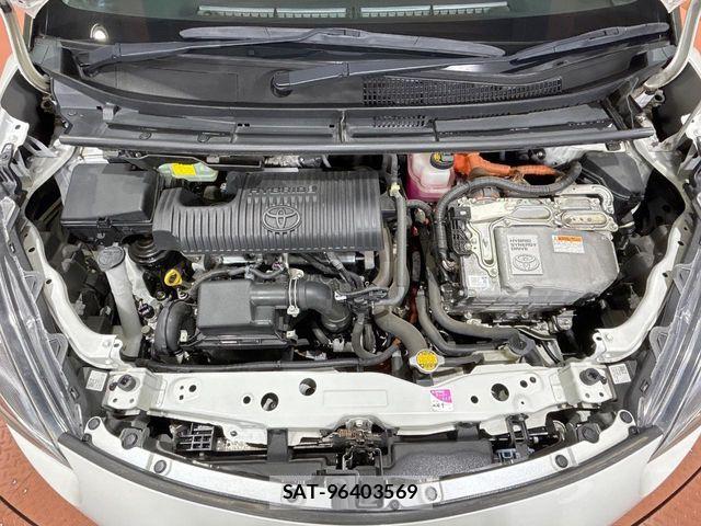 Toyota SIENTA 2015-09 8745879-2