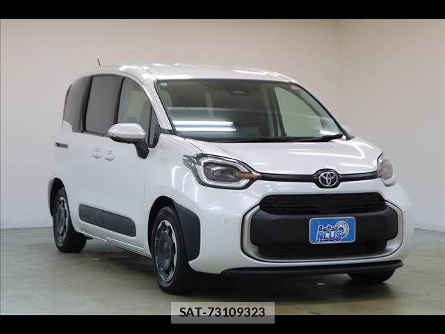 Toyota SIENTA 2024-08 8745865-17