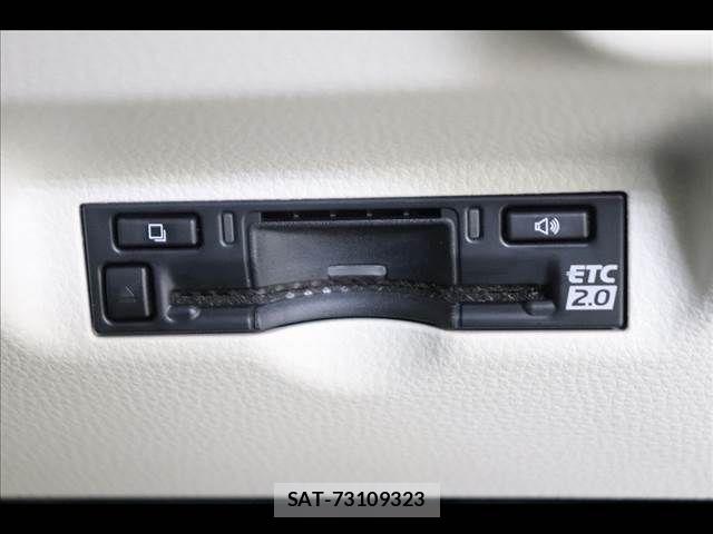 Toyota SIENTA 2024-08 8745865-6