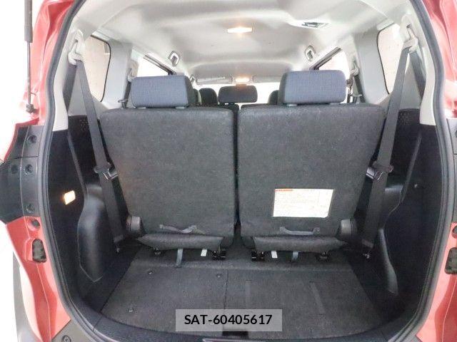 Toyota SIENTA 2017-09 8745885-9