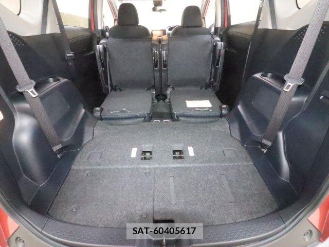 Toyota SIENTA 2017-09 8745885-10