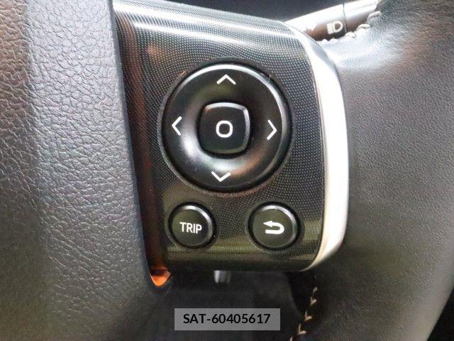 Toyota SIENTA 2017-09 8745885-18