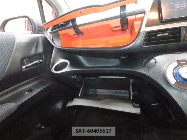 Toyota SIENTA 2017-09 8745885-22
