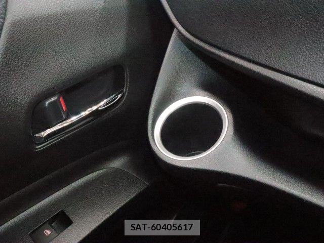 Toyota SIENTA 2017-09 8745885-24