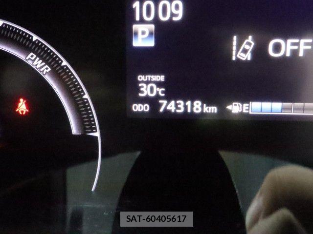 Toyota SIENTA 2017-09 8745885-28