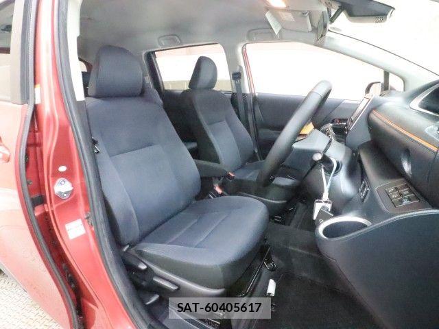 Toyota SIENTA 2017-09 8745885-3
