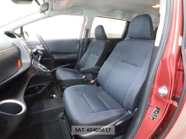 Toyota SIENTA 2017-09 8745885-5