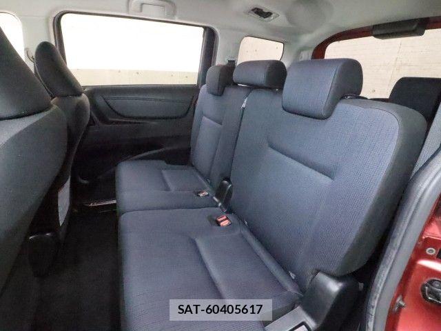 Toyota SIENTA 2017-09 8745885-6