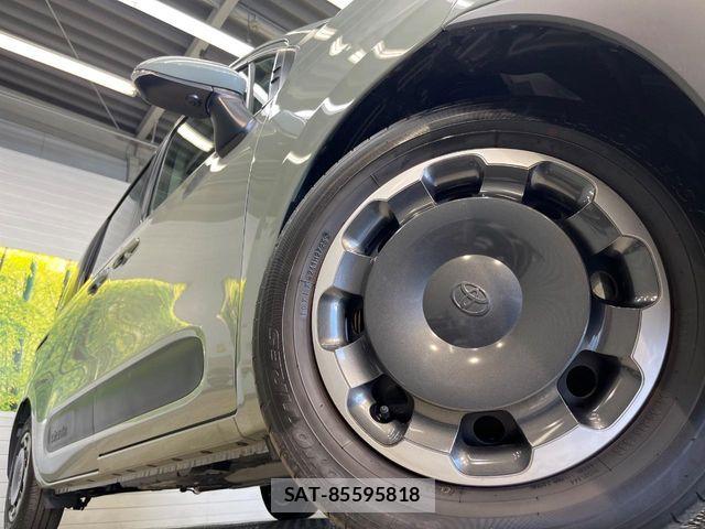 Toyota SIENTA 2025-08 8745863-12