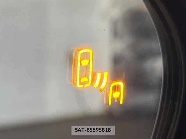Toyota SIENTA 2025-08 8745863-4