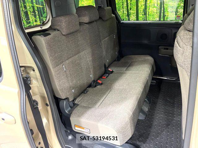Toyota SIENTA 2025-12 8782046-8