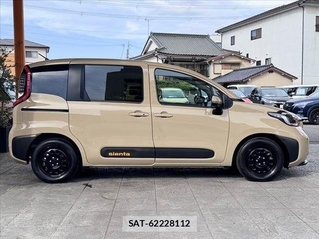 Toyota SIENTA 2025-08 8782047-10