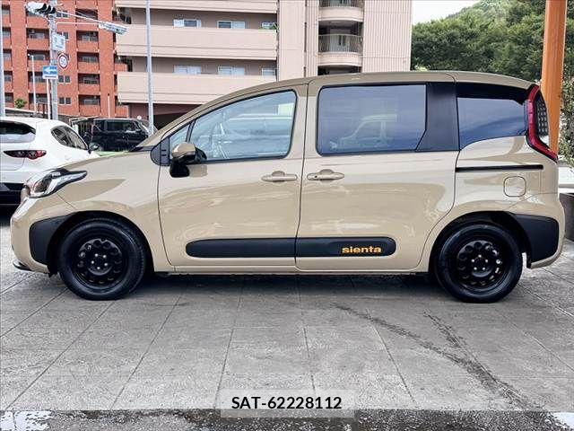 Toyota SIENTA 2025-08 8782047-11