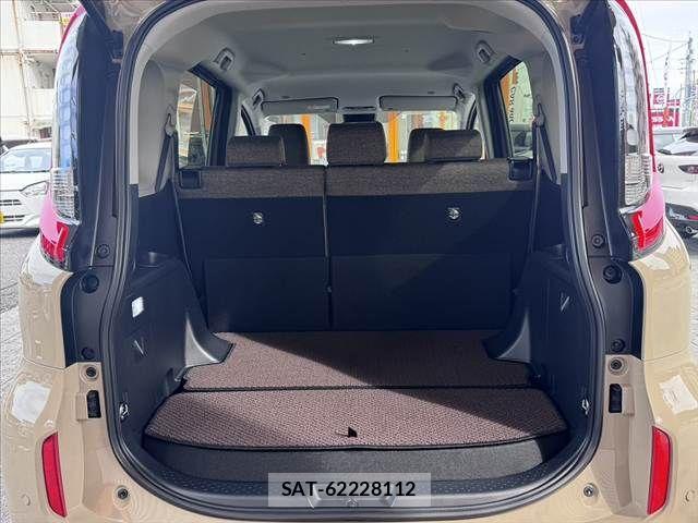 Toyota SIENTA 2025-08 8782047-19