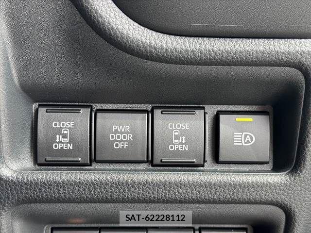 Toyota SIENTA 2025-08 8782047-22