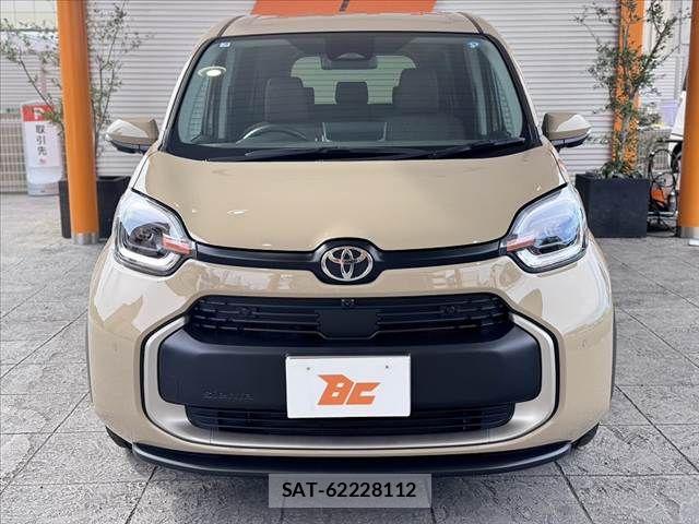 Toyota SIENTA 2025-08 8782047-8