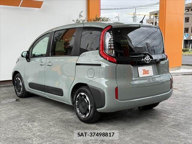 Toyota SIENTA 2025-10 8782050-12