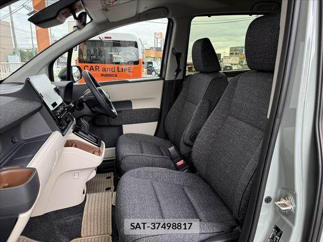 Toyota SIENTA 2025-10 8782050-16