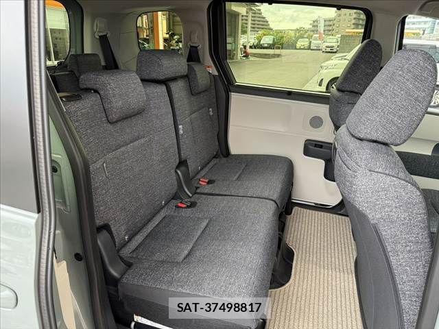 Toyota SIENTA 2025-10 8782050-17