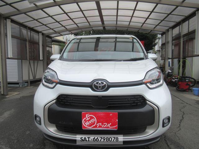 Toyota SIENTA 2024-10 8782048-13