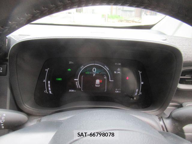 Toyota SIENTA 2024-10 8782048-17