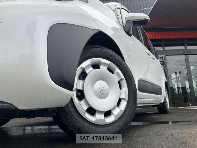Toyota SIENTA 2025-04 8782052-12