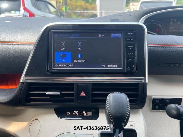 Toyota SIENTA 2015-09 8782064-11