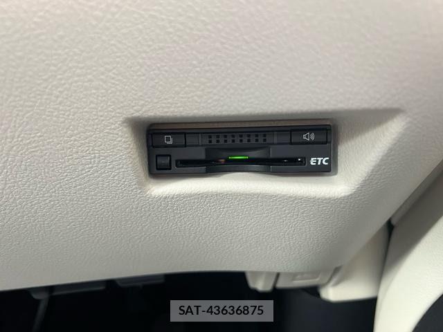 Toyota SIENTA 2015-09 8782064-15