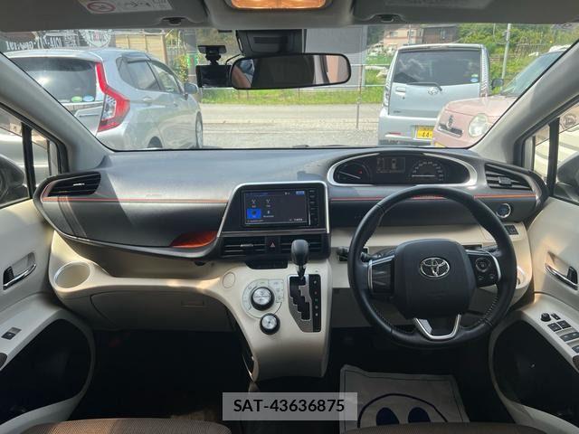 Toyota SIENTA 2015-09 8782064-4