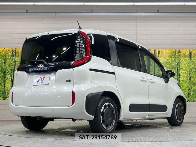 Toyota SIENTA 2024-03 8782051-16