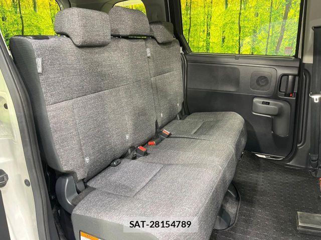 Toyota SIENTA 2024-03 8782051-8