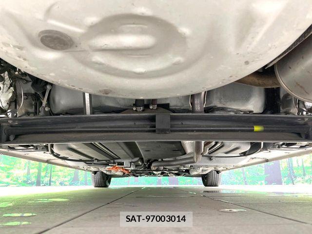 Toyota SIENTA 2017-12 8782063-18