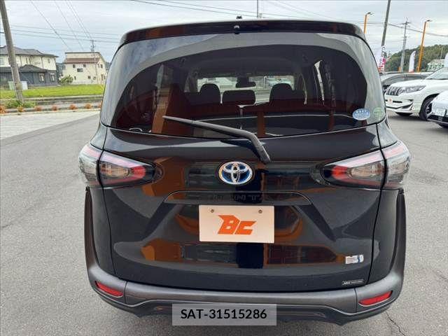 Toyota SIENTA 2015-07 8797495-13