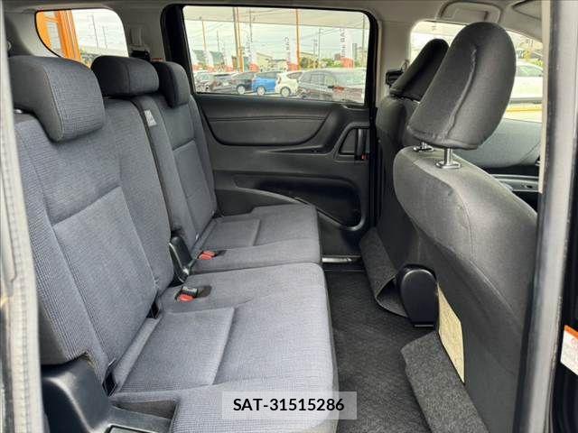 Toyota SIENTA 2015-07 8797495-16