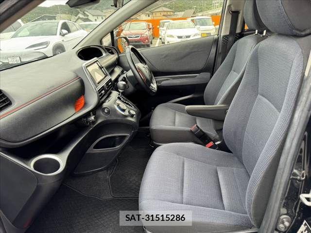 Toyota SIENTA 2015-07 8797495-17