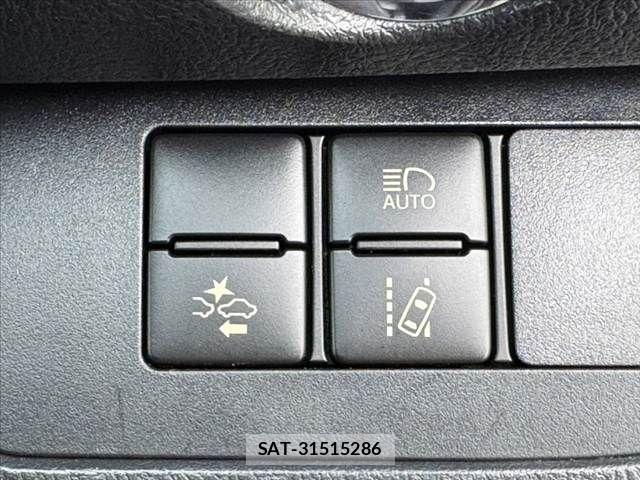 Toyota SIENTA 2015-07 8797495-3
