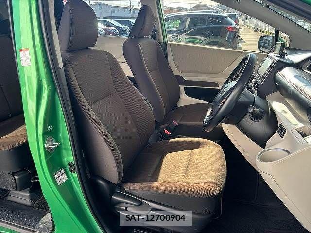 Toyota SIENTA 2016-02 8797493-9