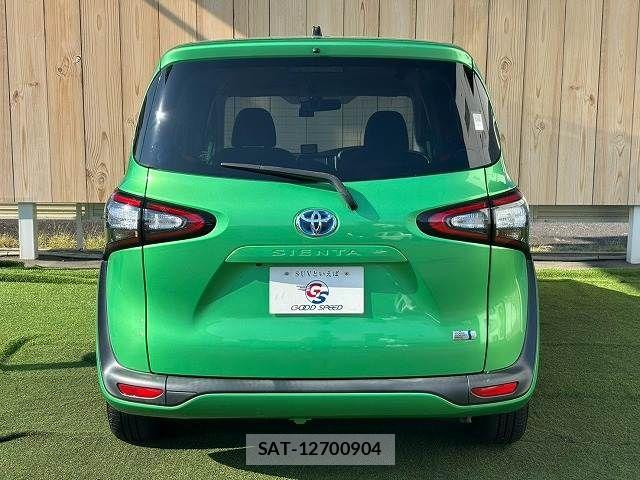 Toyota SIENTA 2016-02 8797493-15