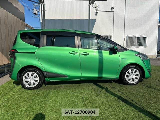 Toyota SIENTA 2016-02 8797493-16
