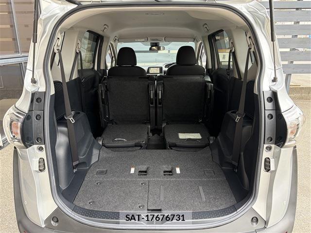 Toyota SIENTA 2019-11 8797490-17