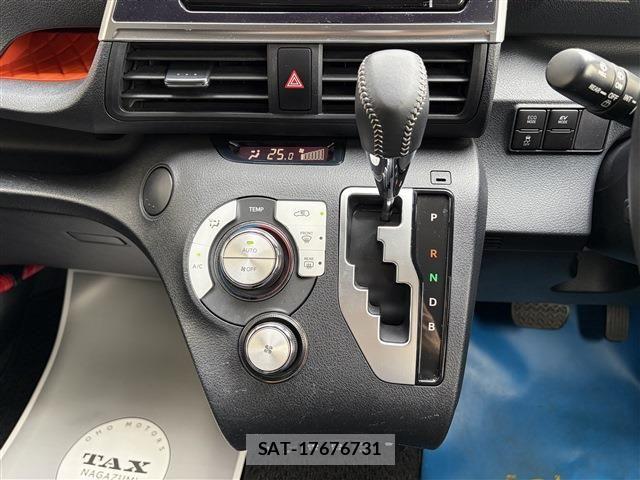Toyota SIENTA 2019-11 8797490-21