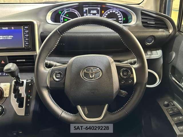 Toyota SIENTA 2022-04 8797491-9